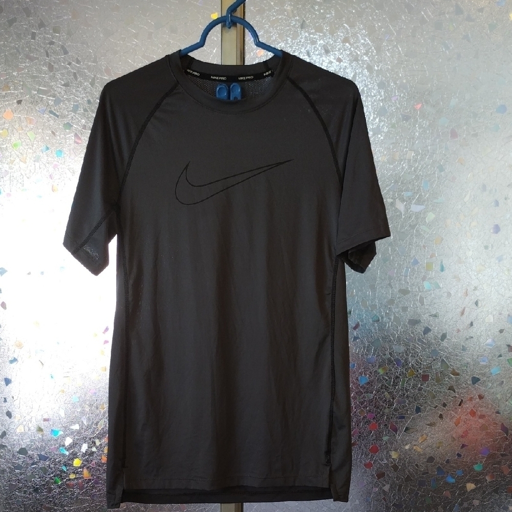 Nike Pro Gray Athletic T-Shirt